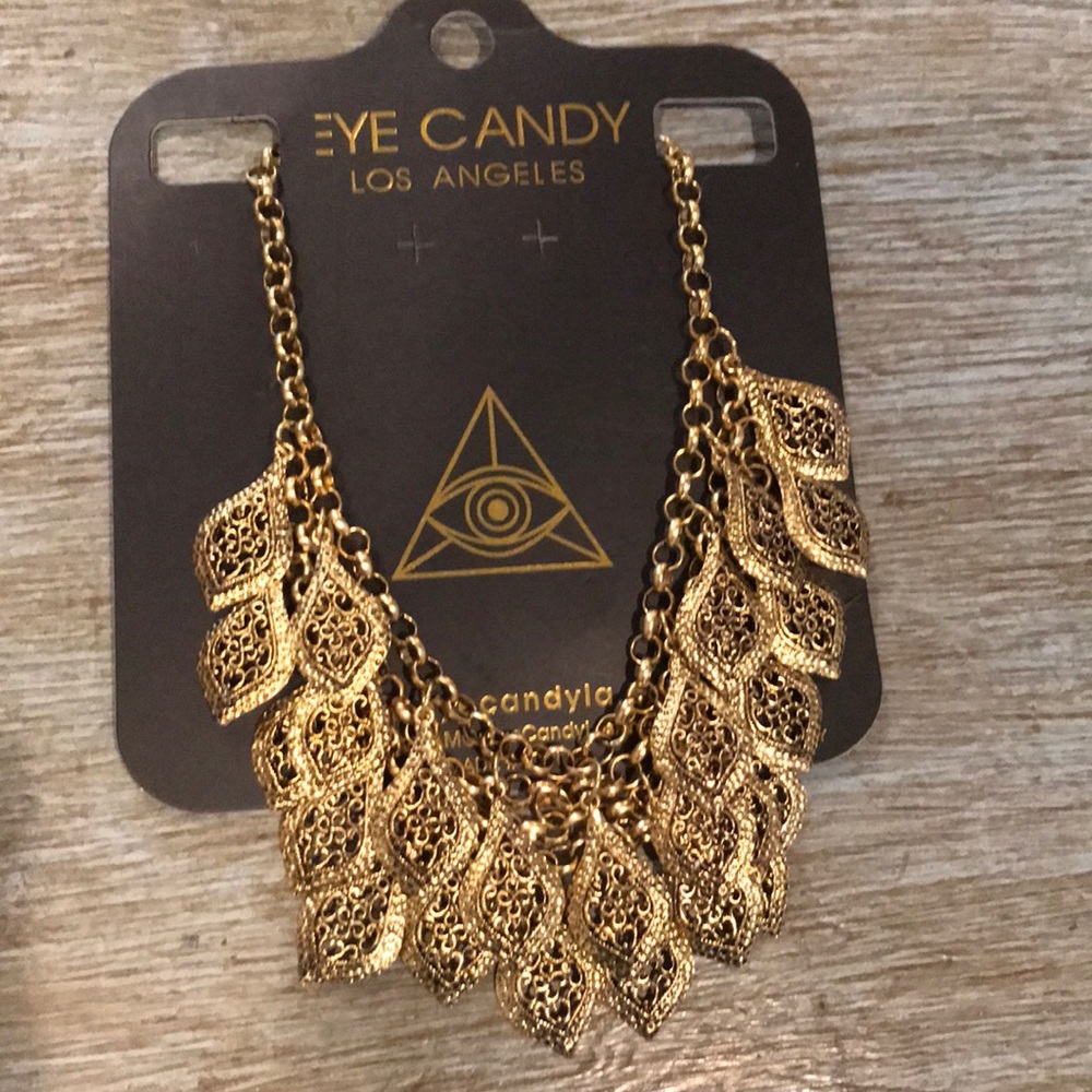 Gold-tiered necklace